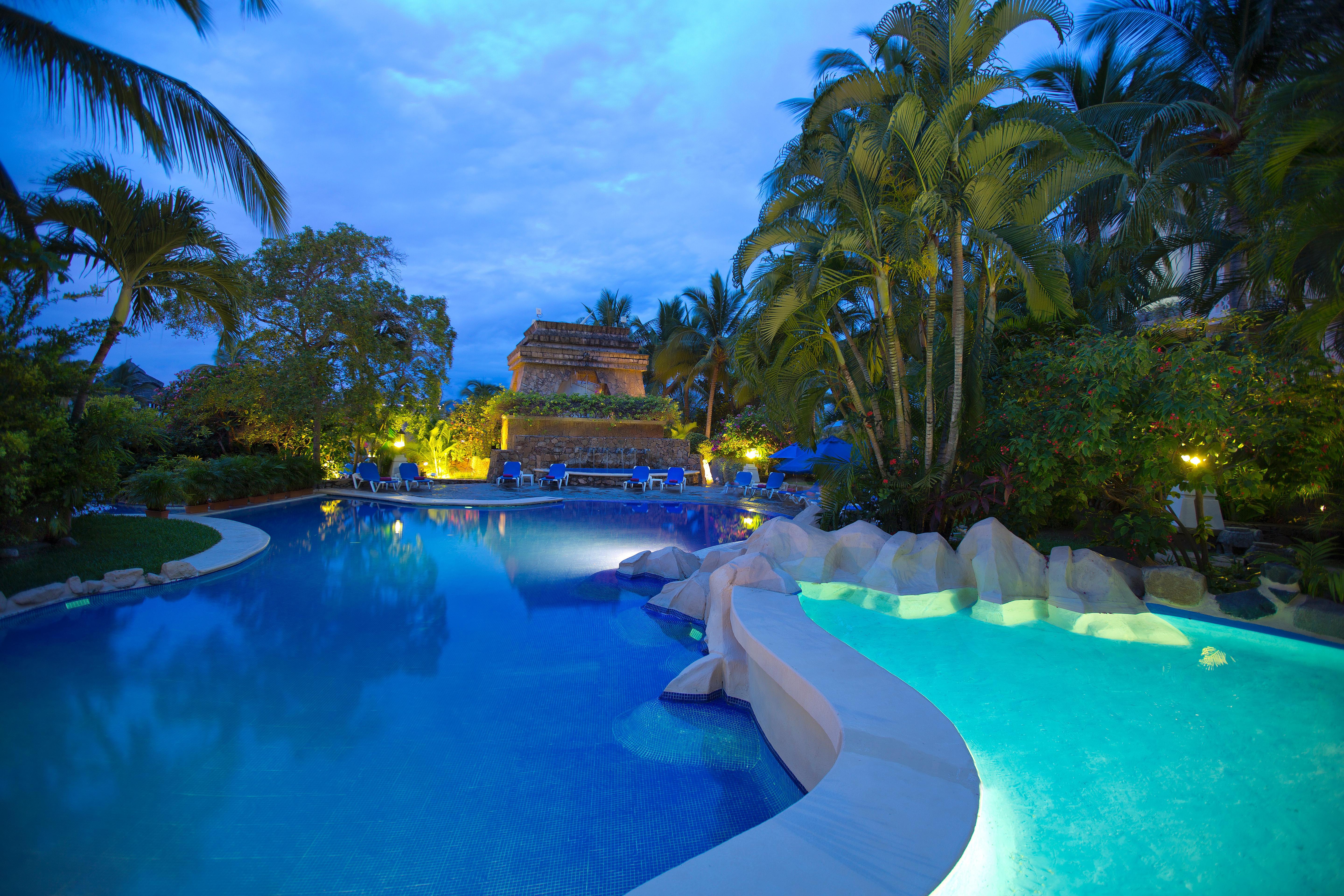 Hotel Barcelo Karmina à Manzanillo Extérieur photo The swimming pool at the resort