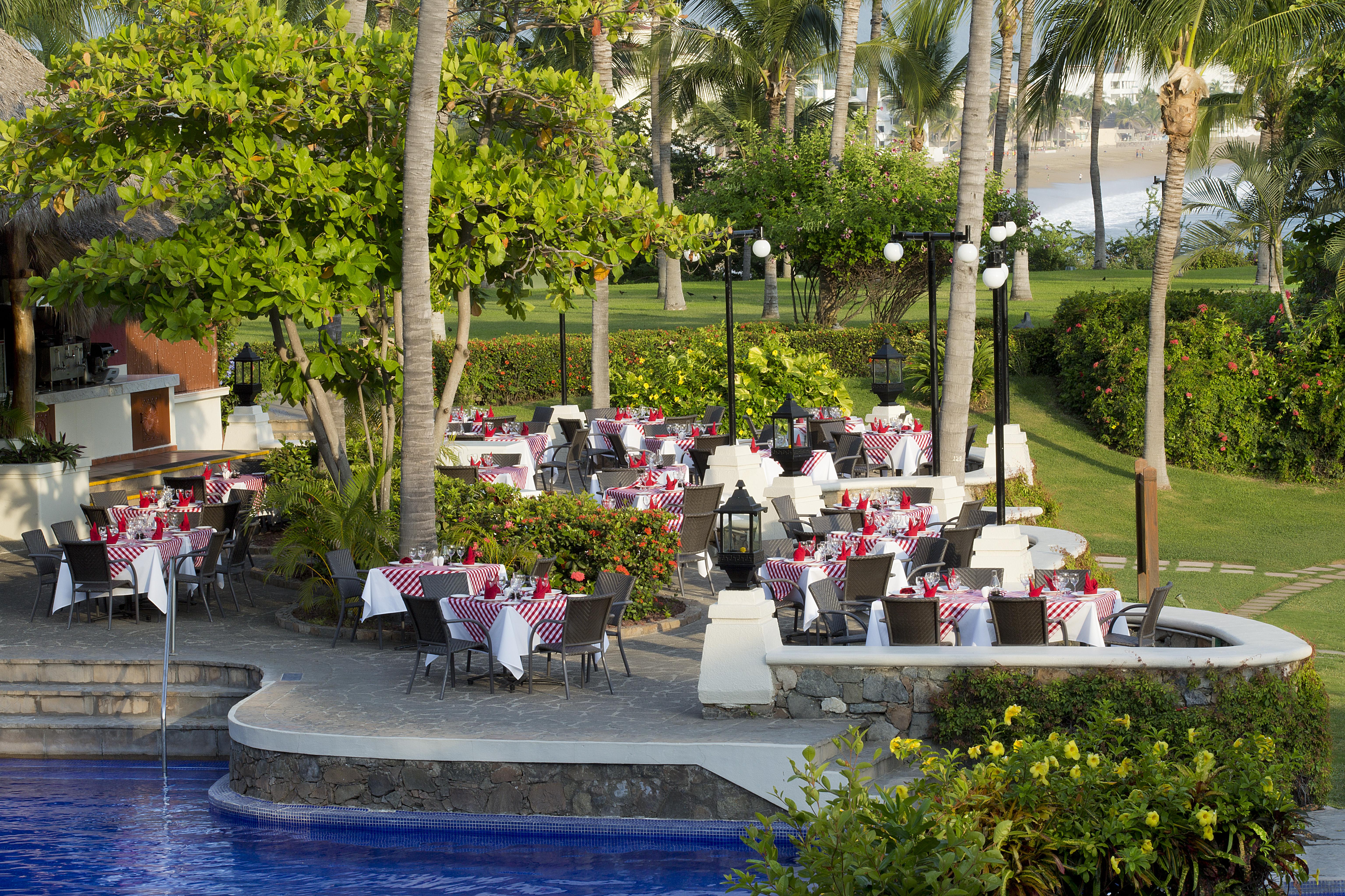 Hotel Barcelo Karmina à Manzanillo Extérieur photo The restaurant at the hotel