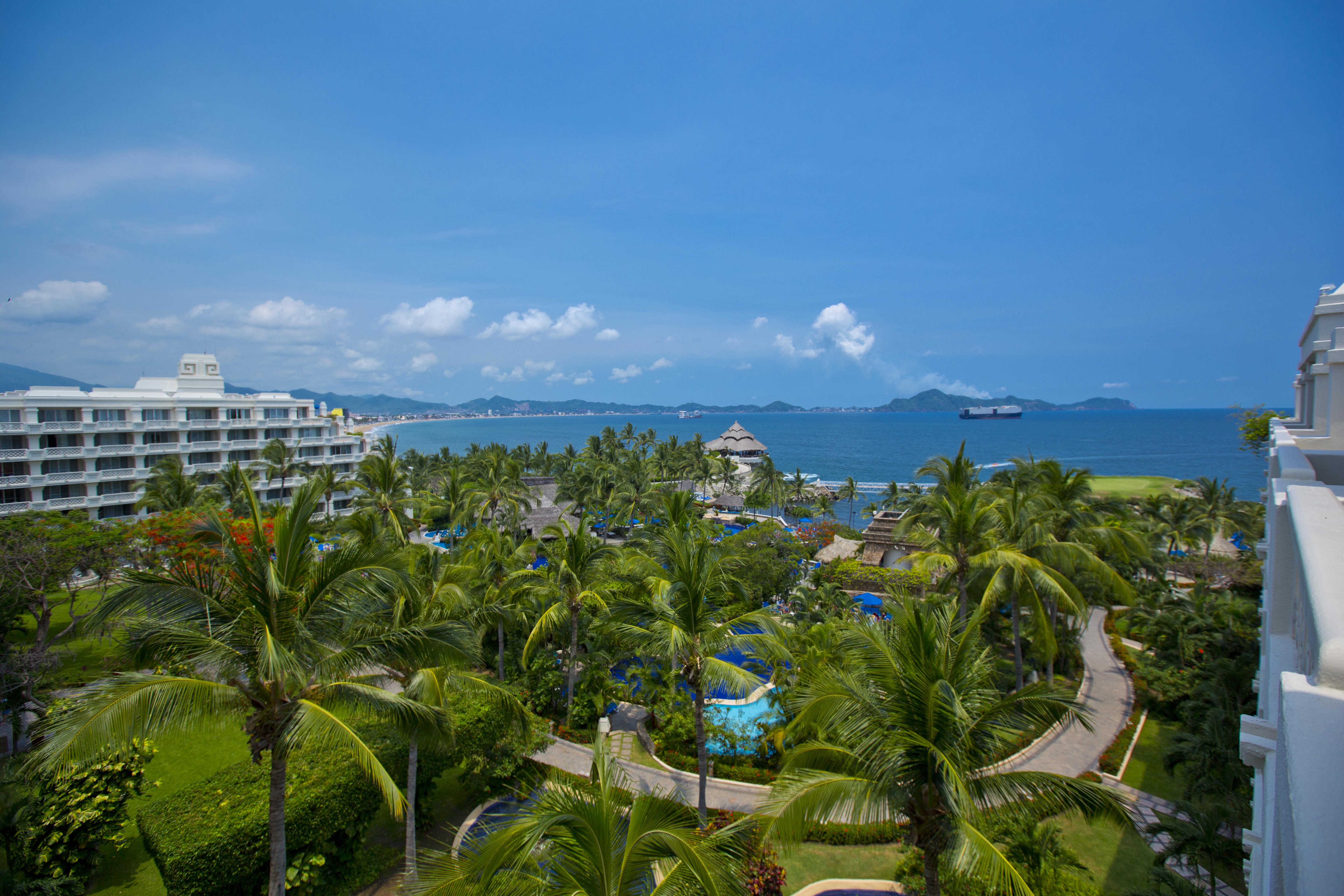Hotel Barcelo Karmina à Manzanillo Extérieur photo View of the resort